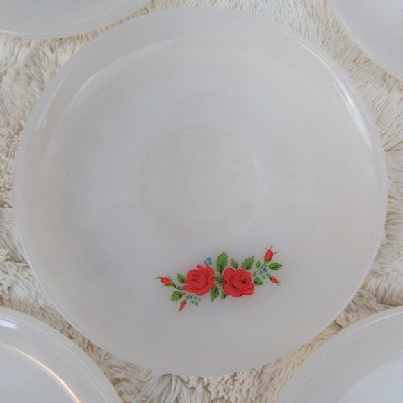 Vintage Anchor Hocking Fire King Floral Premium 6" Saucers set of 5 - Picture 6 of 8